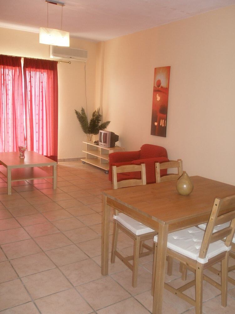 Oceanis Rooms Apartments