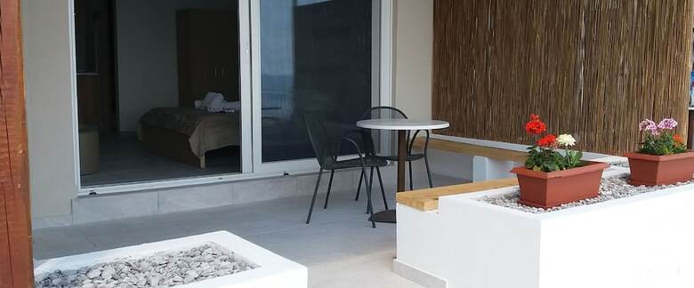 Oceanis Rooms Apartments