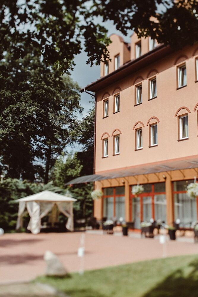 Garden Park Hotel