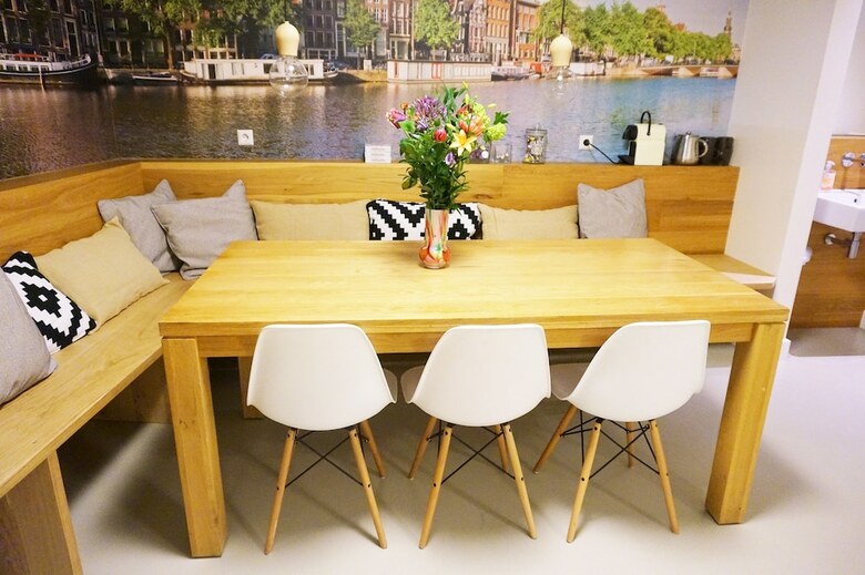 Marnix Apartments