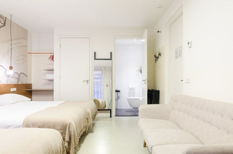 Marnix Apartments