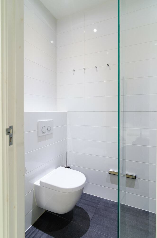 Marnix Apartments