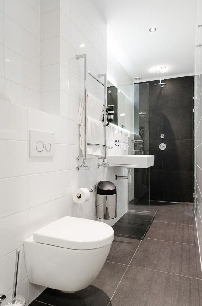 Marnix Apartments