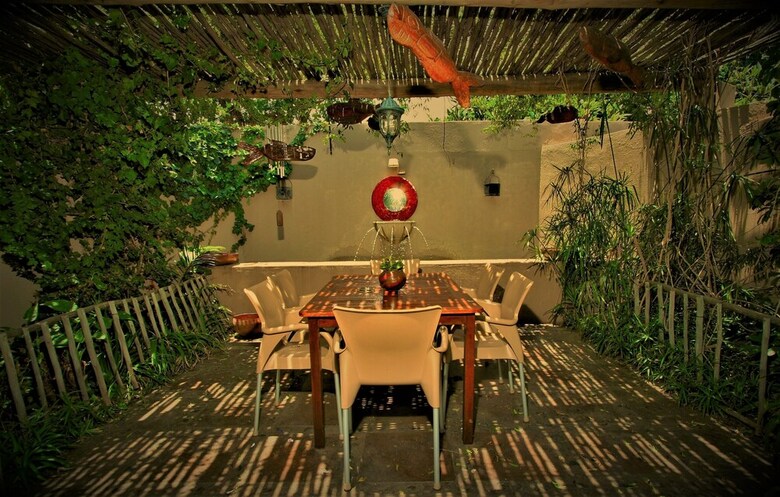 Hotel African Roots Guest House
