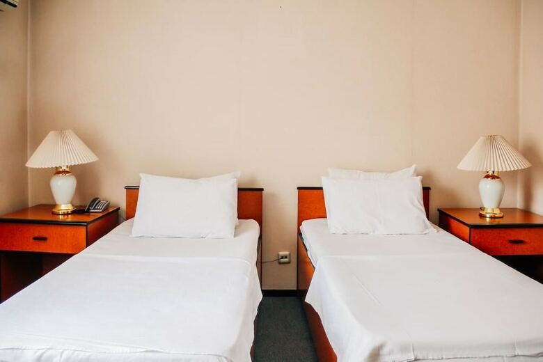 Hotel Caspian