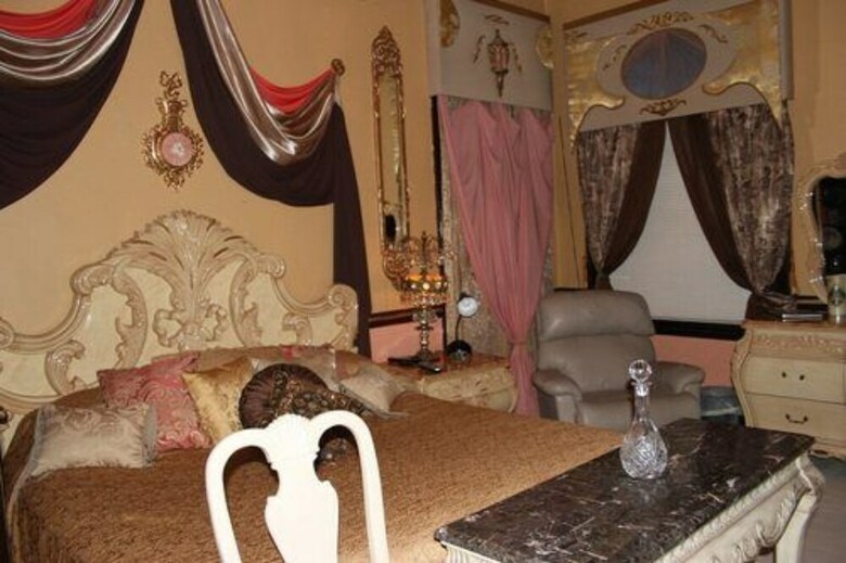 Central West End Bed And Breakfast