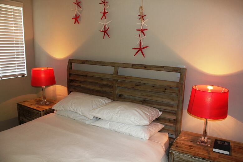 6 Sea Diamond Self Catering