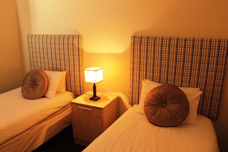 12 Calypso Mansion Self Catering