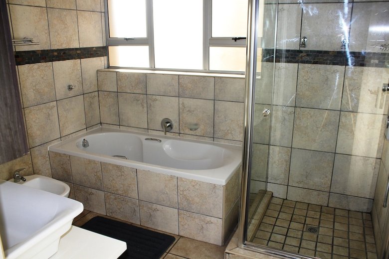 12 Calypso Mansion Self Catering