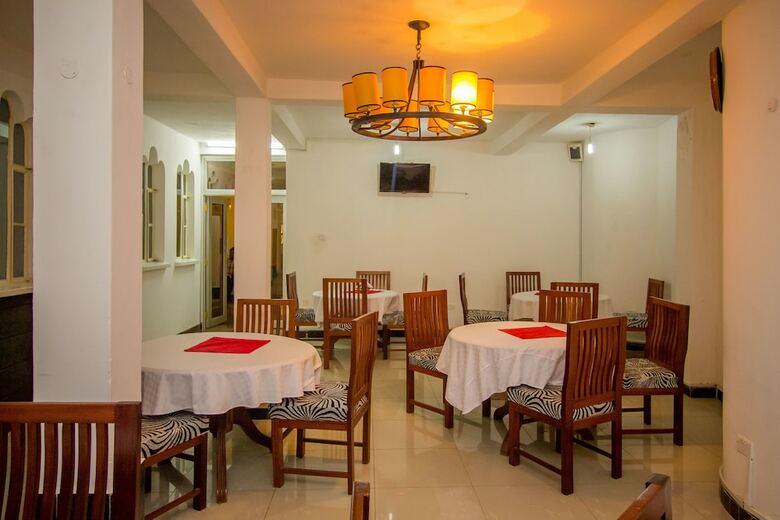 Hotel The White Resort