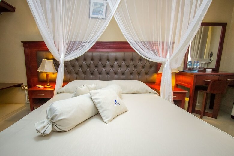 Sapphire Hotel