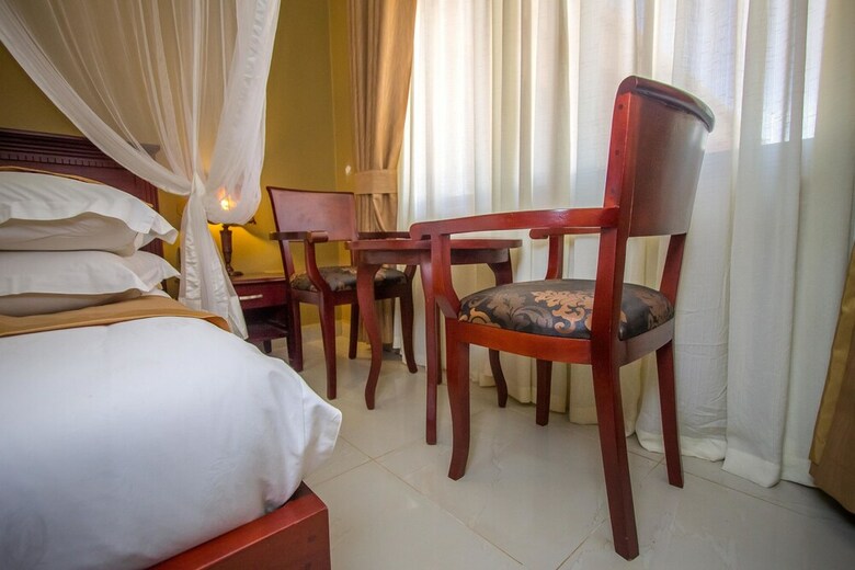Sapphire Hotel