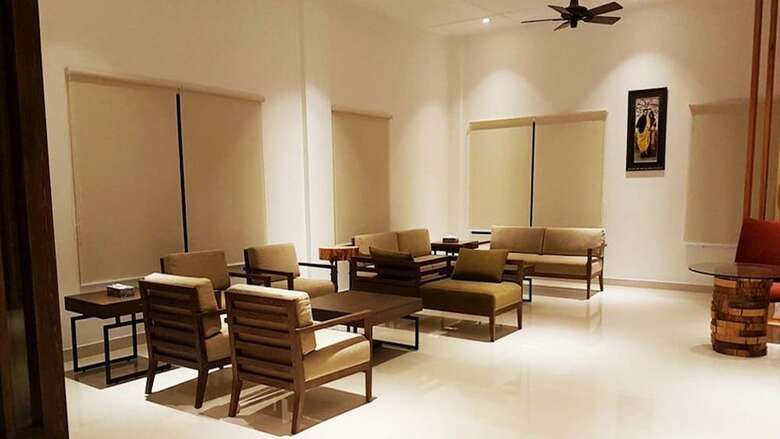 Hotel Khuru Resort