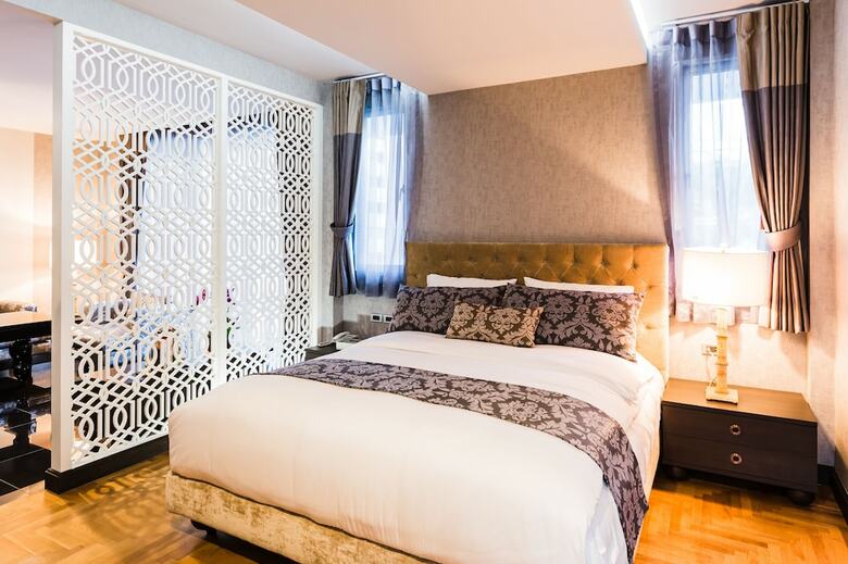 Hotel The Fah Silom