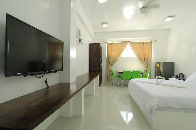 Bluewave Hotel