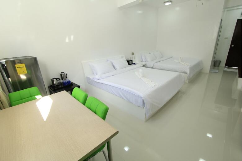 Bluewave Hotel
