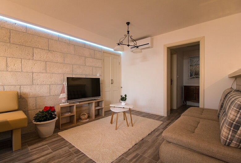 Apartments Rakuljic