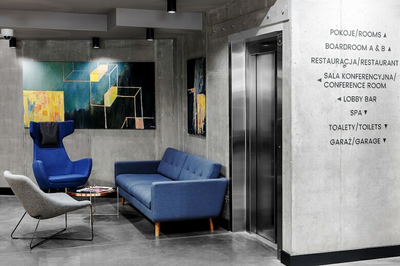 Hotel Lwowska 1