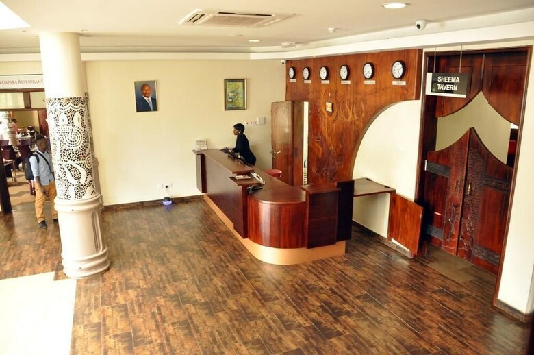 Igongo Cultural Centre & Country Hotel