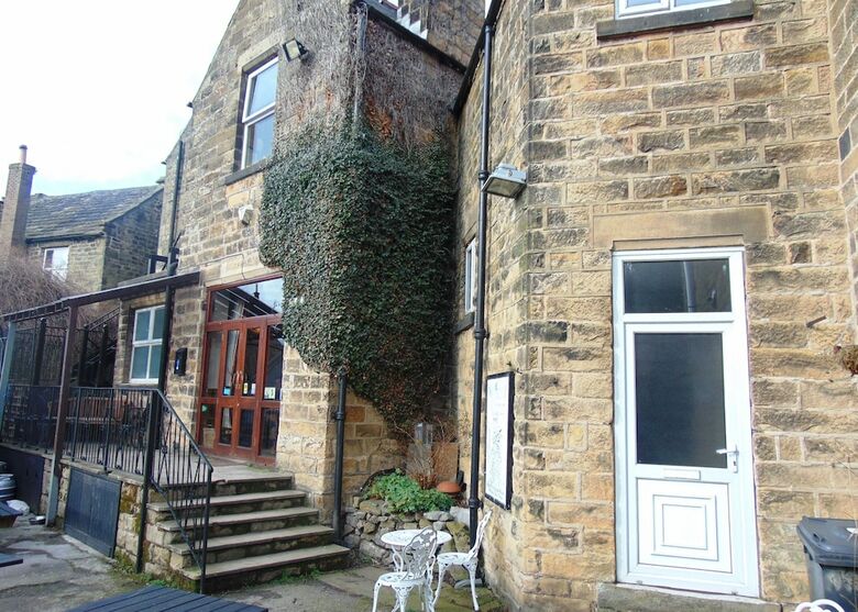 Posada The Old Poets Corner