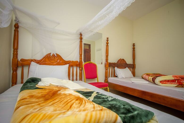 Wamala Lake View Hotel