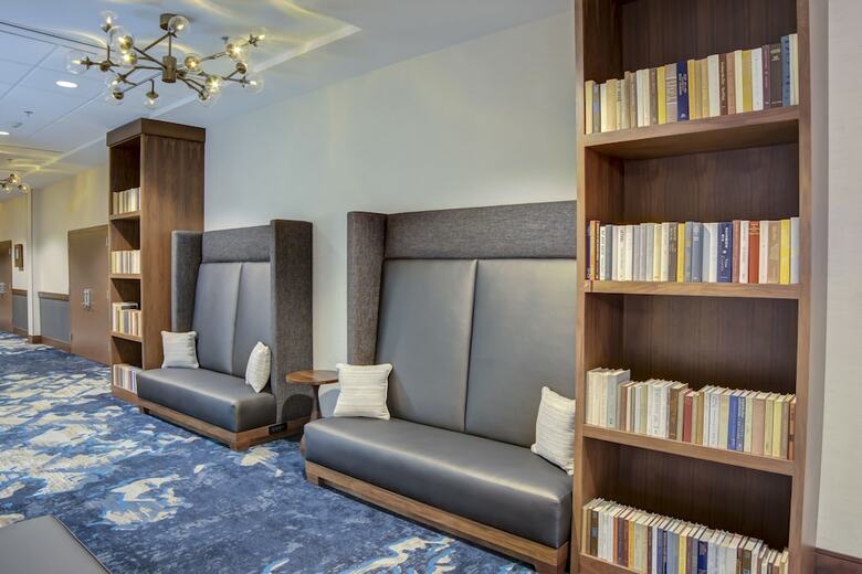 Hotel Doubletree By Hilton Harrisonburg