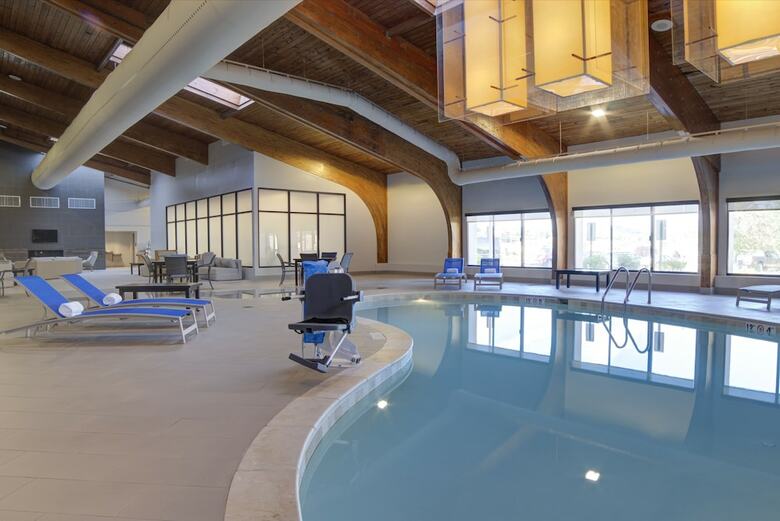 Hotel Doubletree By Hilton Harrisonburg