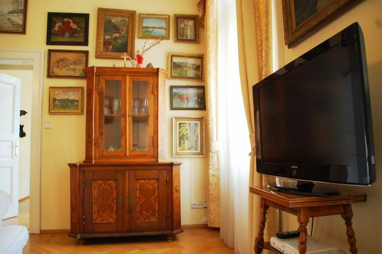 Bohemia Antique Apartment