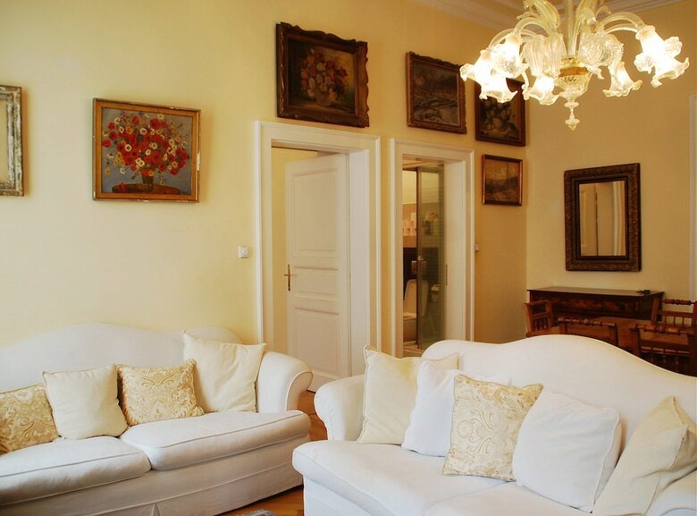 Bohemia Antique Apartment