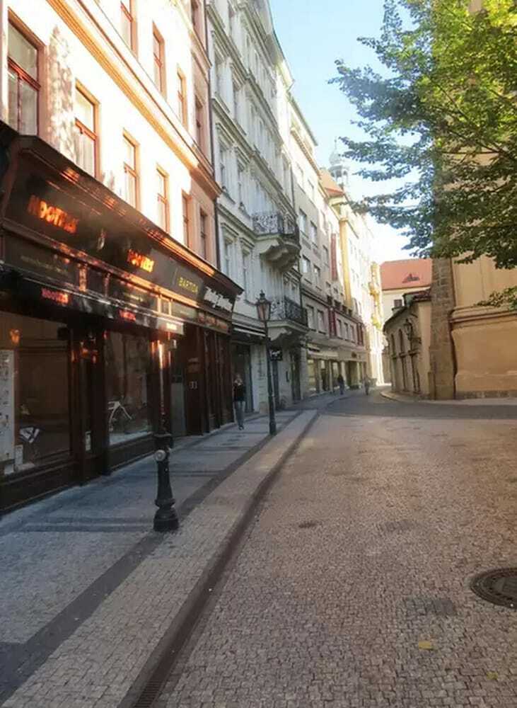 Bohemia Antique Apartment