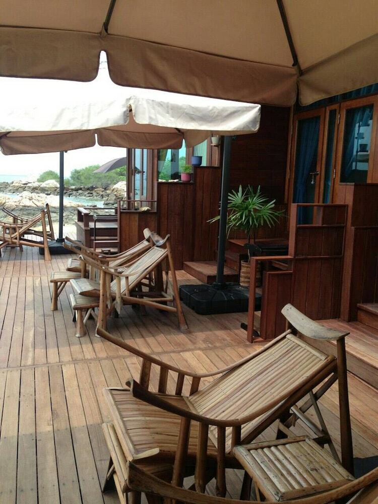 Hotel Mantakiri Island Resort Private Island
