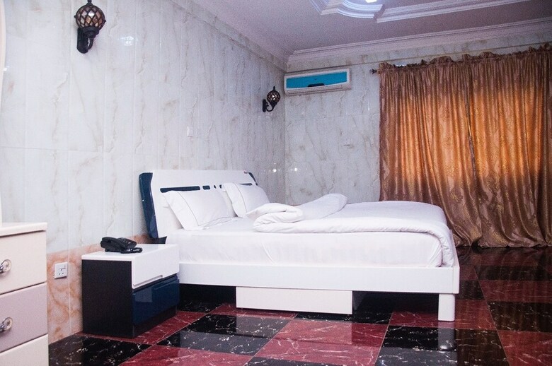 Hotel Jata Events And Suites