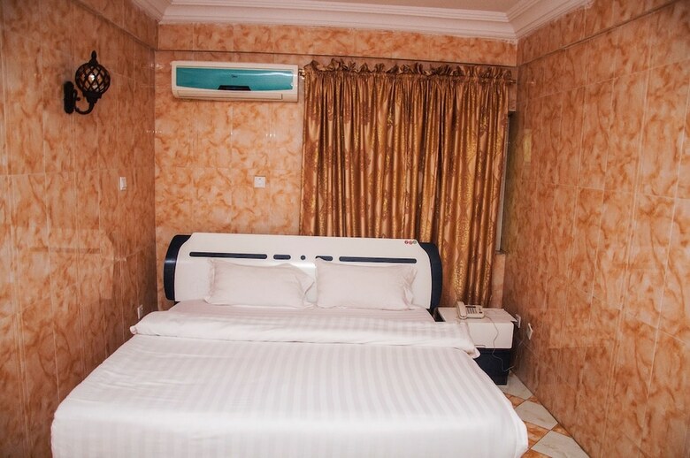 Hotel Jata Events And Suites
