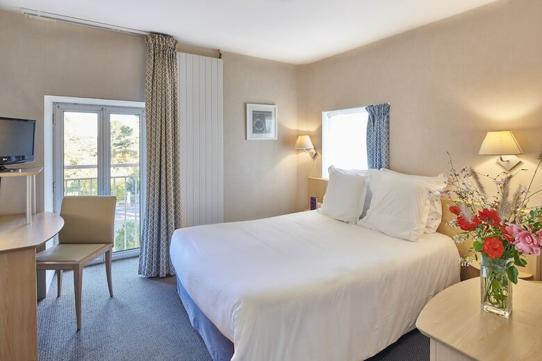Hotel H�tel Vacances Bleues Villa Caroline