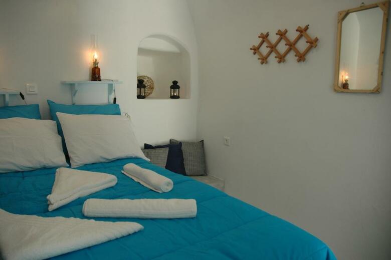 Black Rock Traditional Rooms