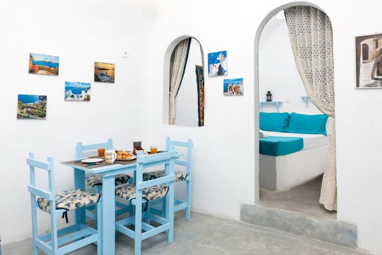 Black Rock Traditional Rooms
