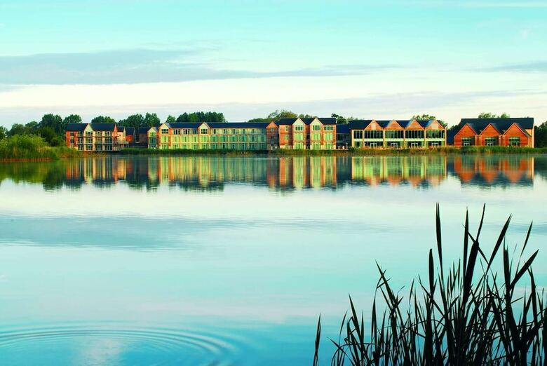 Hotel de Vere Cotswold Water Park