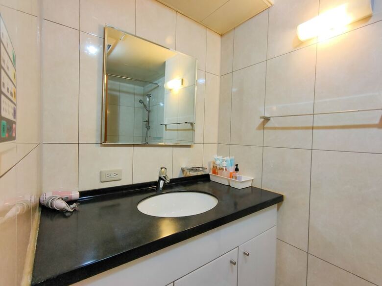 Q Square Apartment