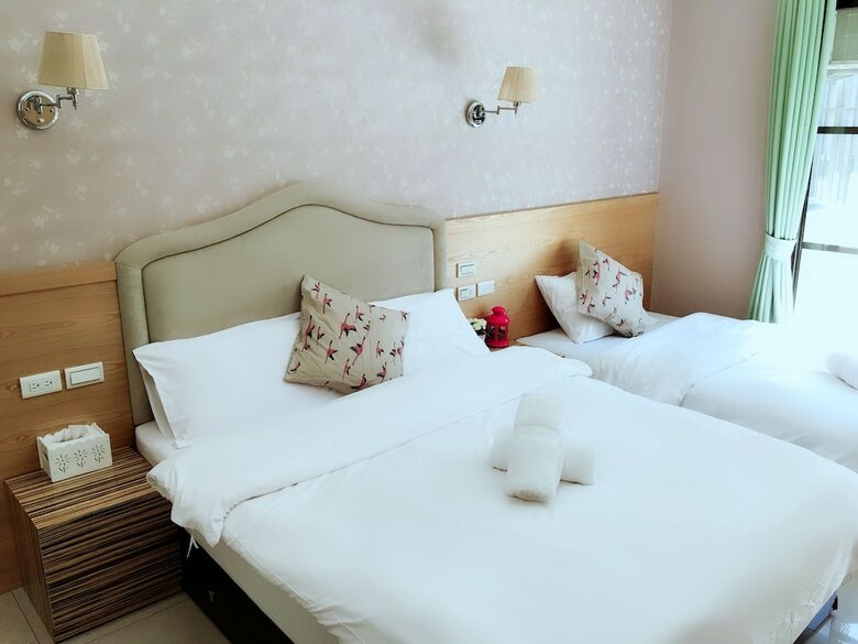 Q Square Apartment