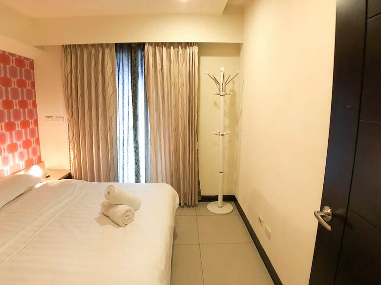 Q Square Apartment