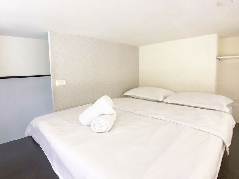 Q Square Apartment