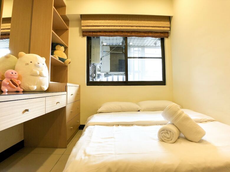 Q Square Apartment