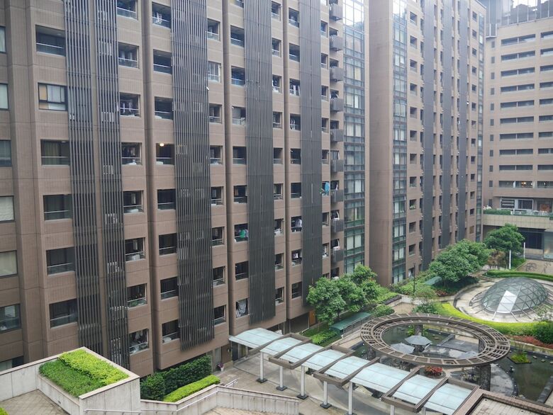 Q Square Apartment
