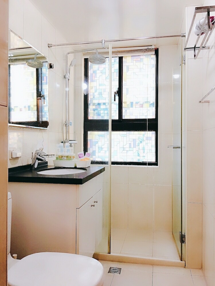 Q Square Apartment