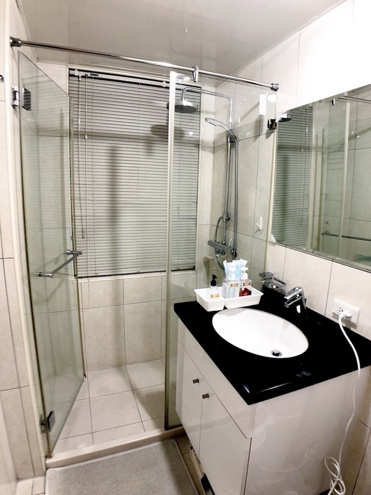 Q Square Apartment