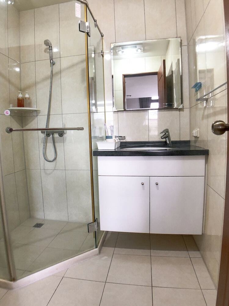 Q Square Apartment