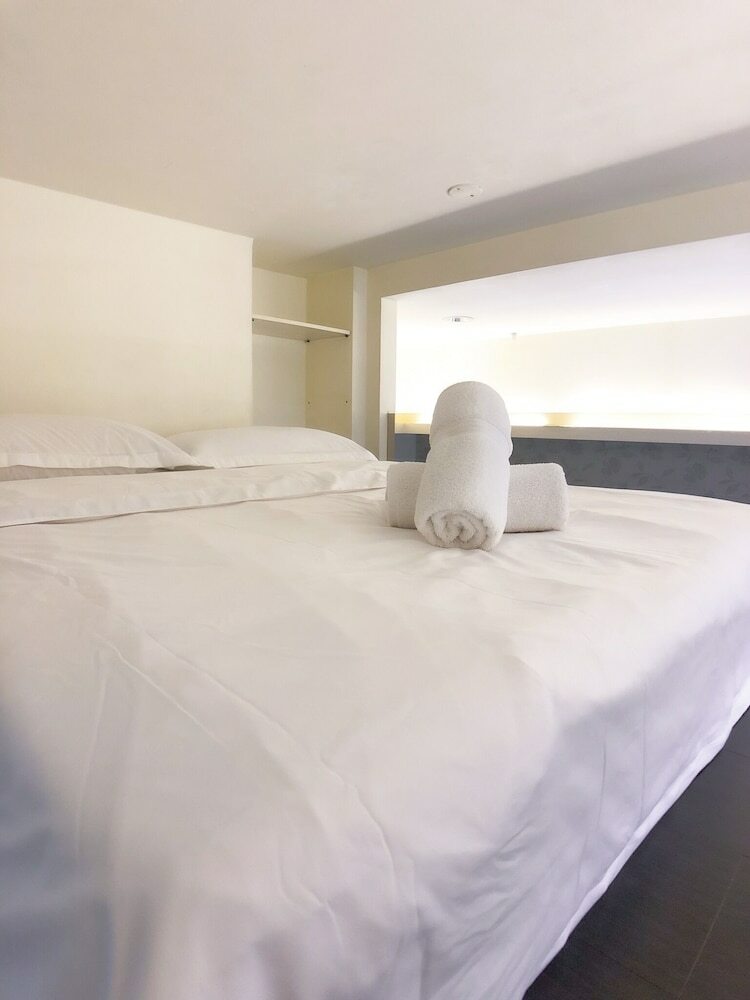 Q Square Apartment