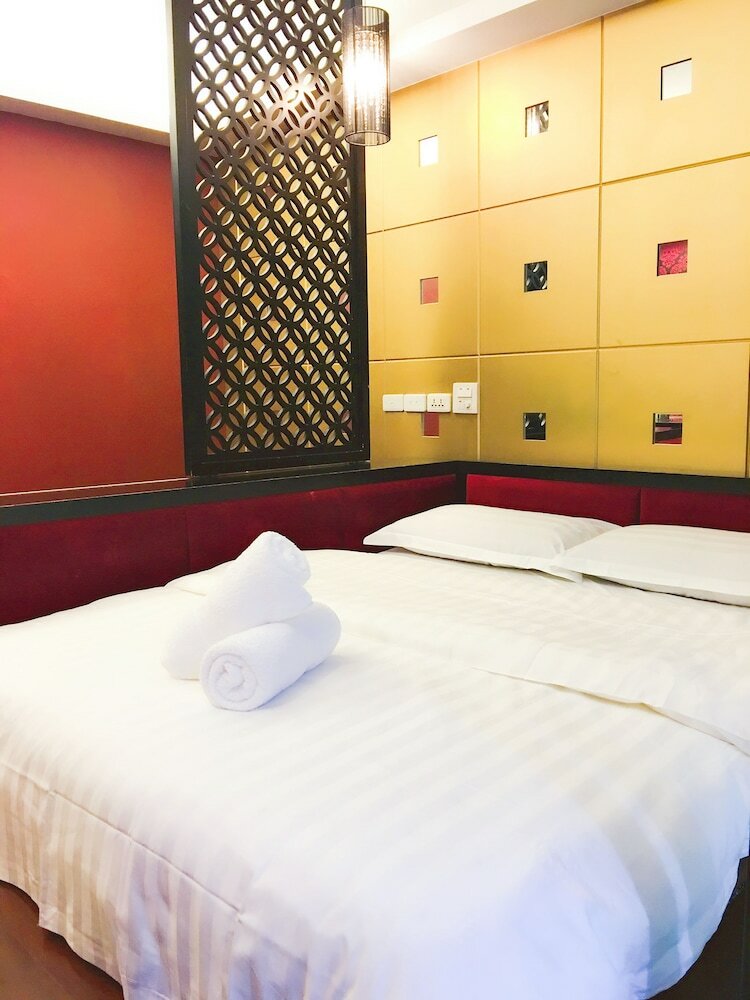 Q Square Apartment