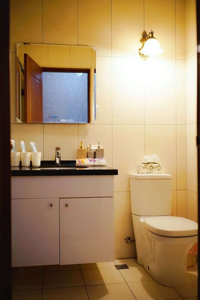 Q Square Apartment