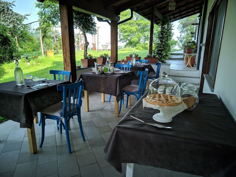 Bed & Breakfast Cascina Dovese